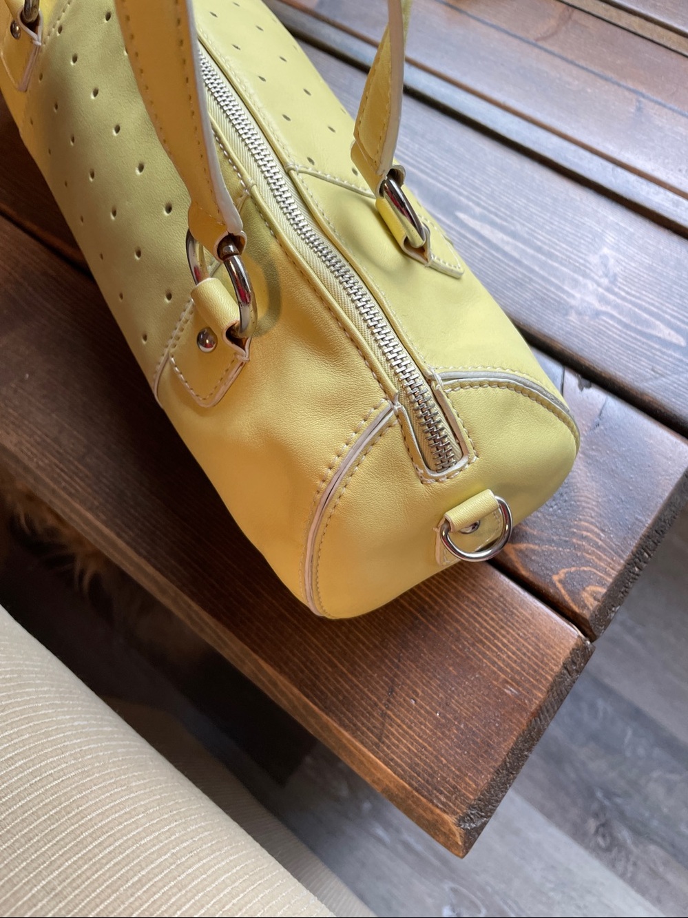 Yellow Barrel Satchel Handbag - Danier Leather - Picture 5 of 7